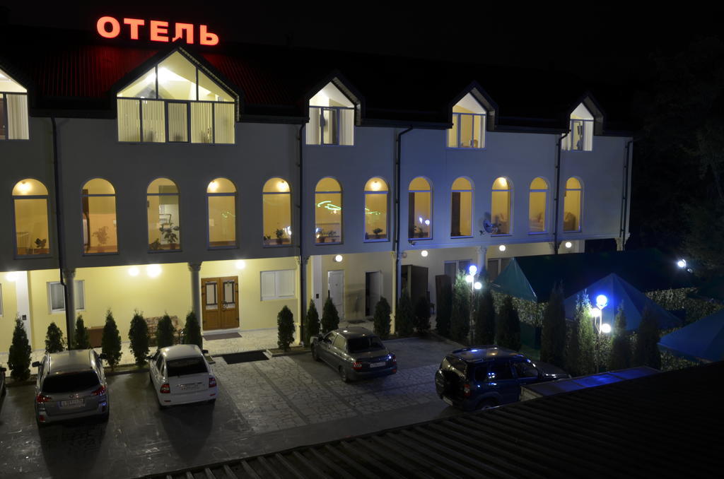 Hotel Dzhamilya Nalczyk Zewnętrze zdjęcie